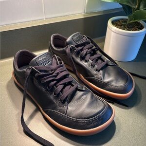 Splay Leather Black and Tan Men's Shoes
